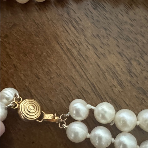 Elegant Pearl Necklace in Classic White fresh water pearls - Picture 8 of 8